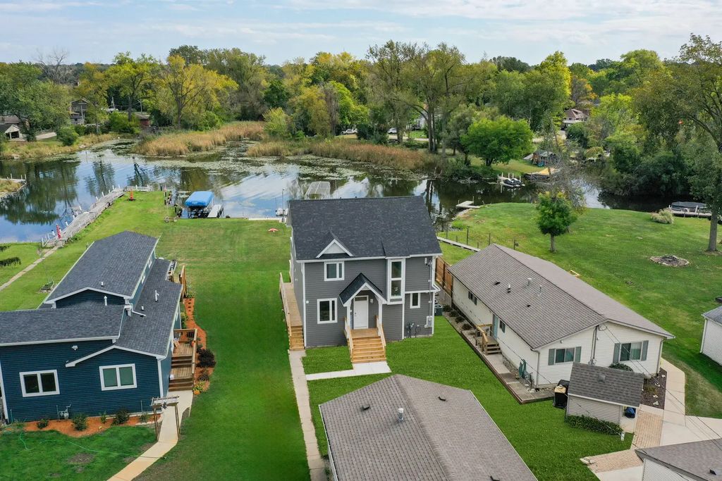 36825 N Lake Street, Ingleside
