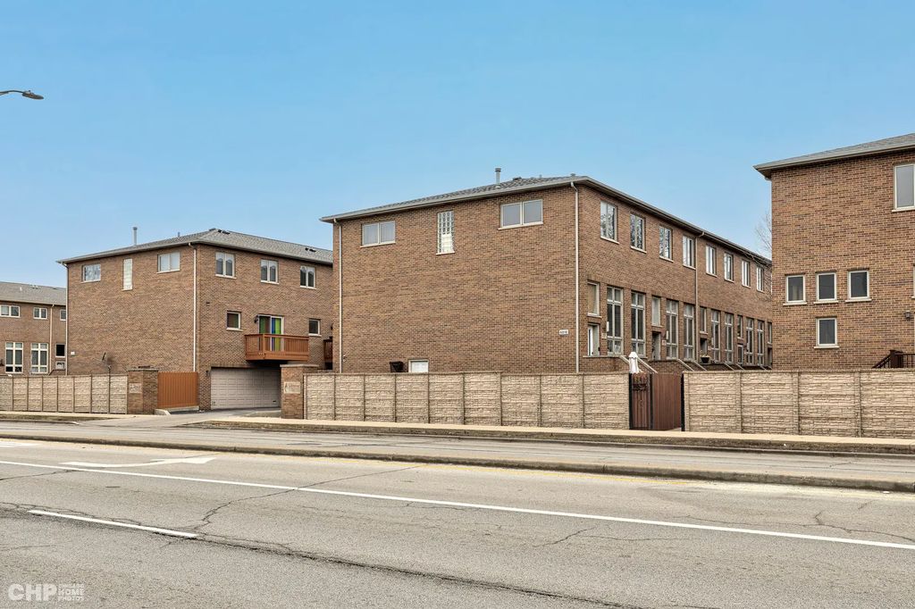 6816 W 65th Street 5, Chicago