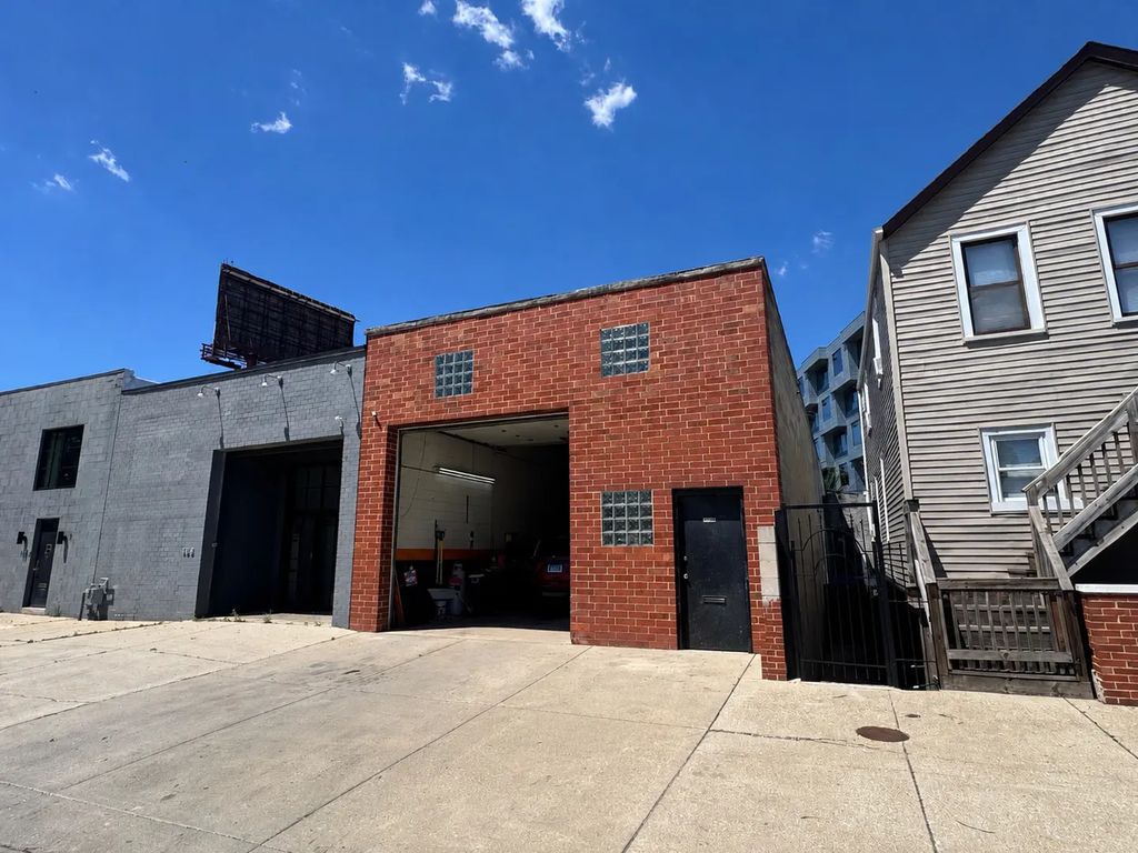 1520 N Throop Street, Chicago