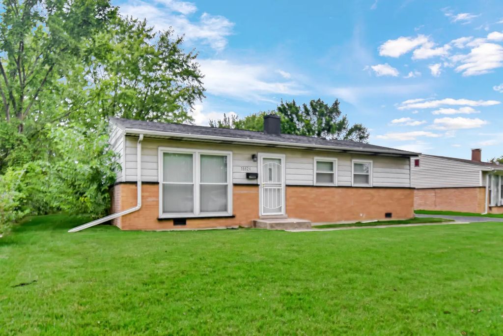 16624 Oxford Drive, Markham
