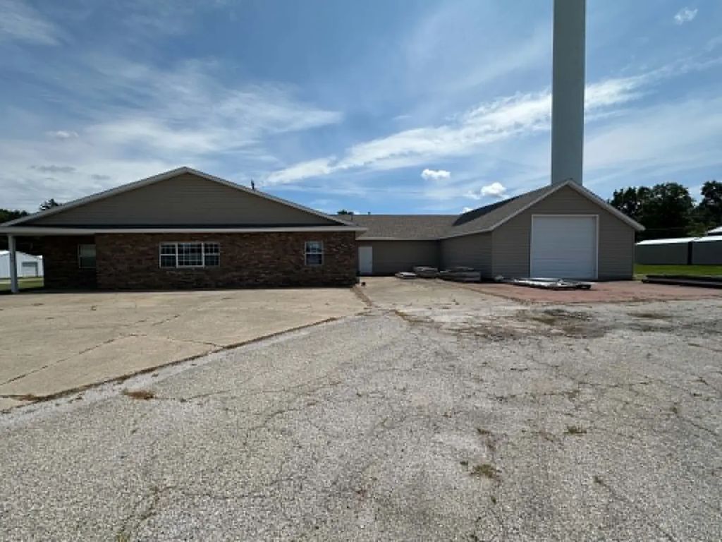 403 S Sycamore, Villa Grove