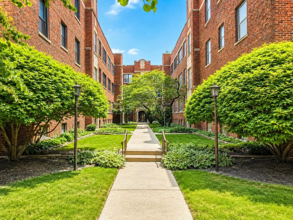 739 Hinman Avenue 1g, Evanston