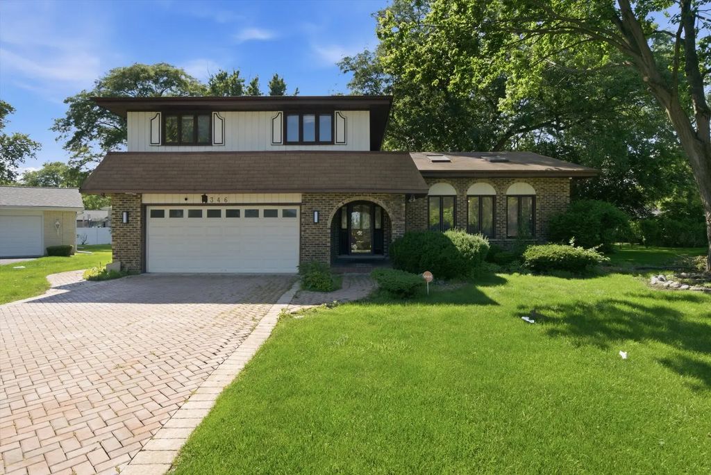 346 Butternut Drive, Wood Dale