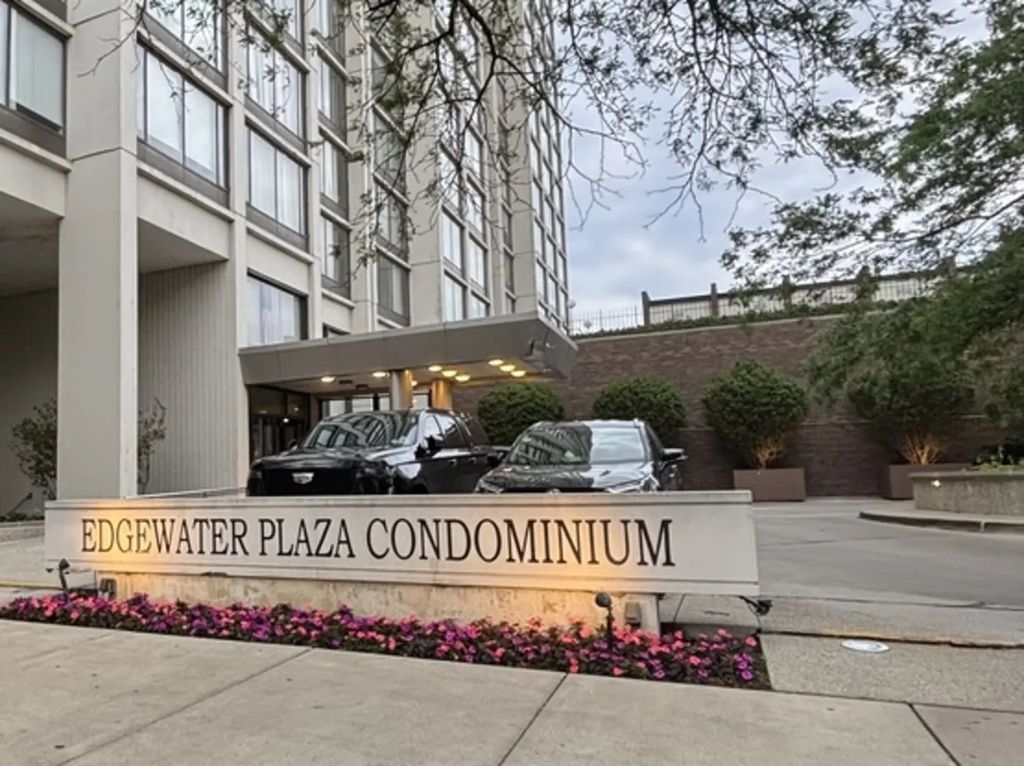 5455 N Sheridan Road 1708, Chicago, 60640