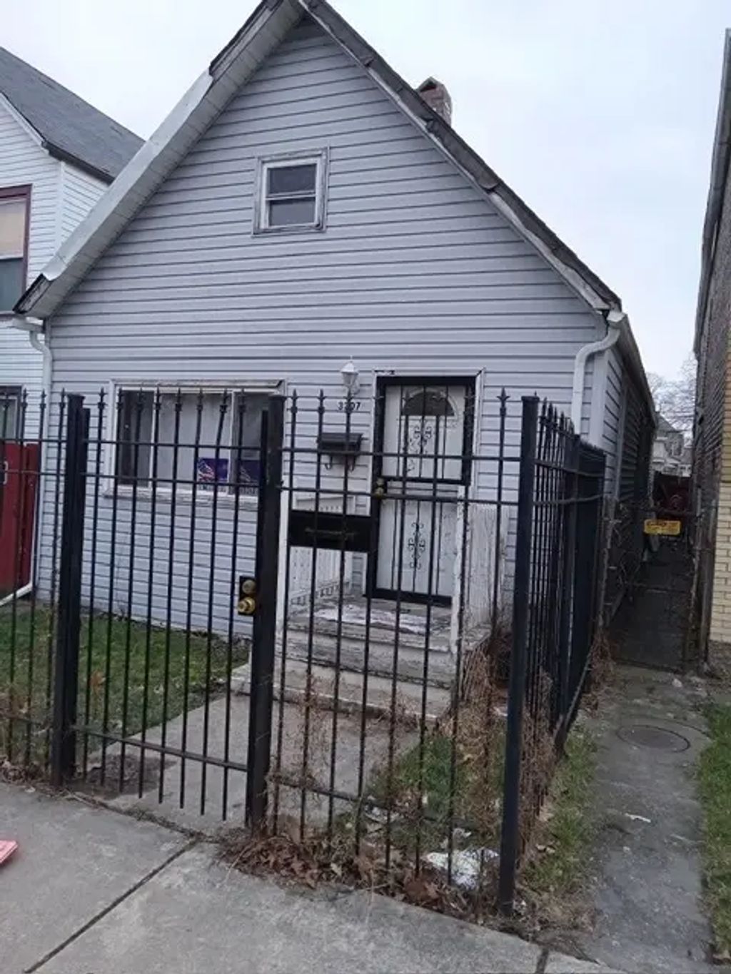 3307 W 37th Place, Chicago, 60632