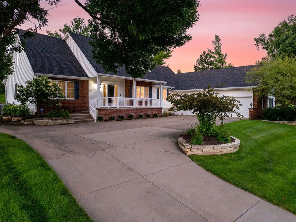 5018 Turnberry Lane, Davenport