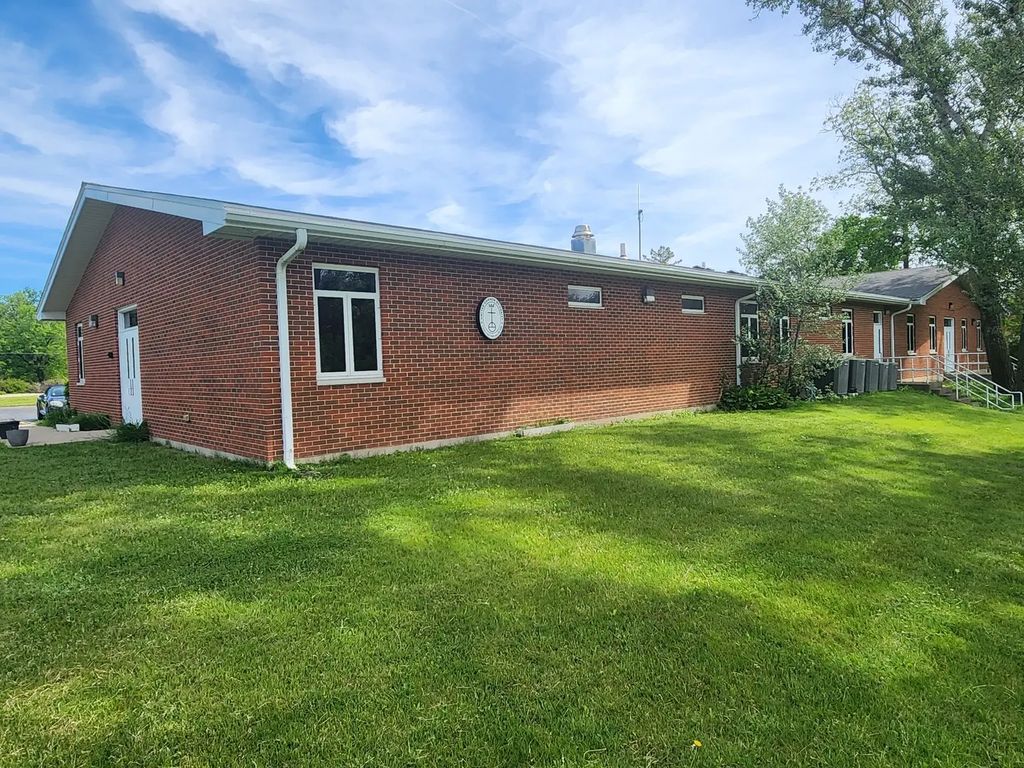 19139 W Old Town Court, Old Mill Creek