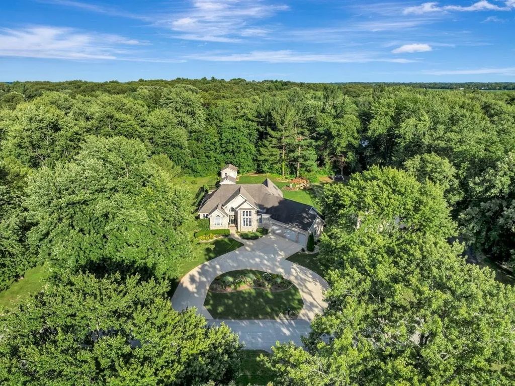 1749 Bittersweet Drive, St. Anne