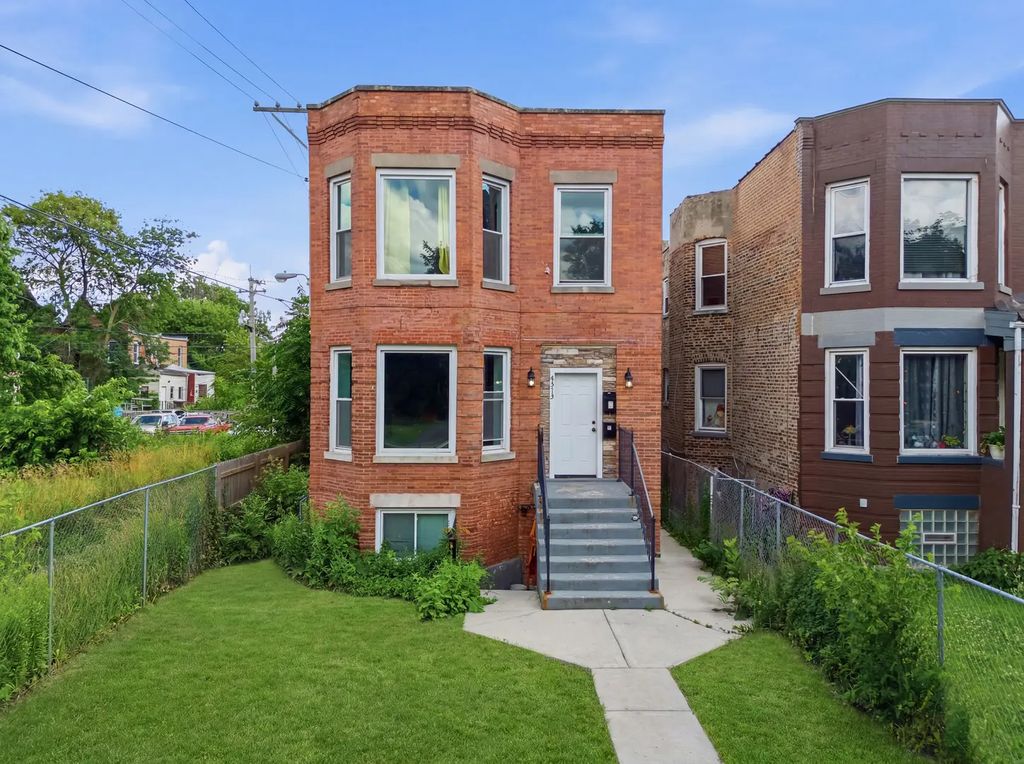 4513 W West End Avenue, Chicago