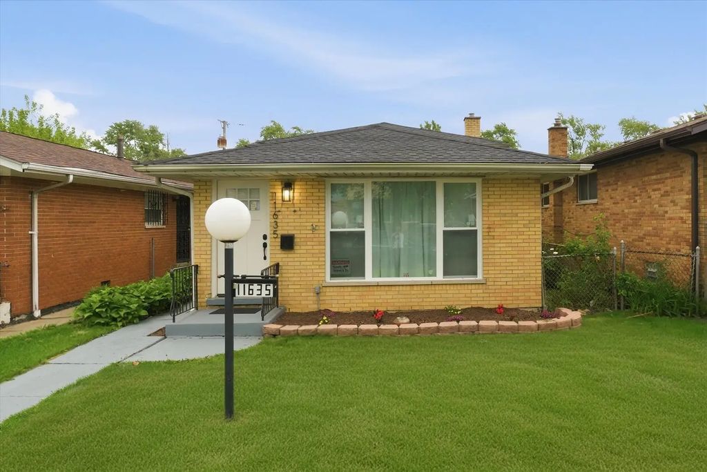 11635 S Bishop Street, Chicago, 60643