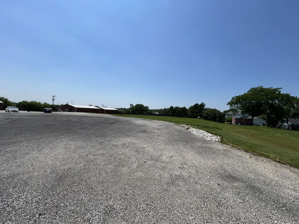 S Dixie Highway, Beecher