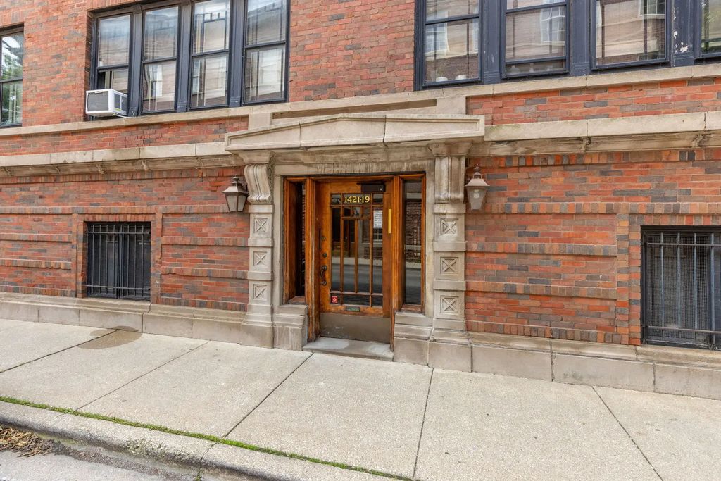 1419 E 58th Street 3w, Chicago