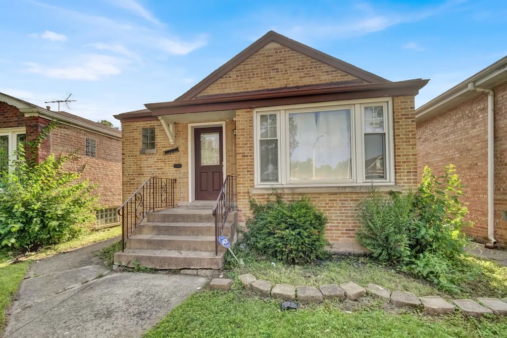 14424 S Lowe Avenue, Riverdale