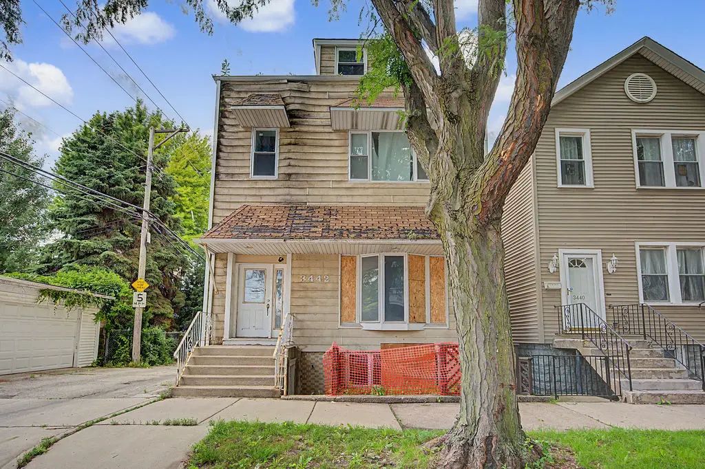 3442 S Lowe Avenue, Chicago, 60616