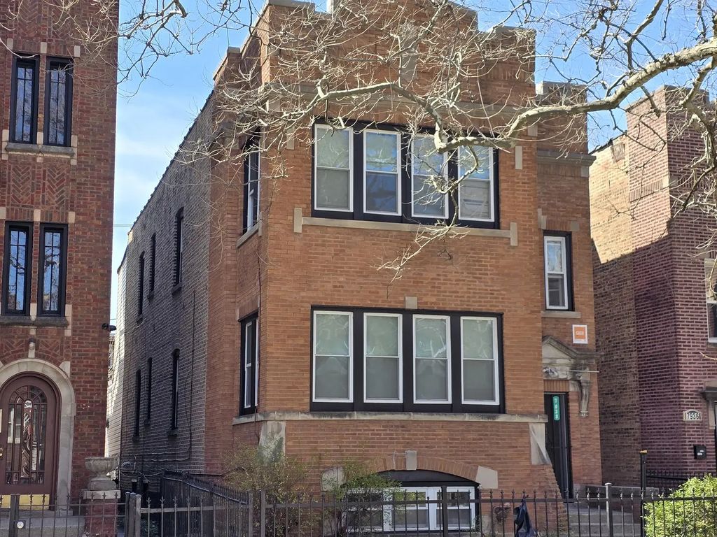 7938 S Langley Avenue, Chicago