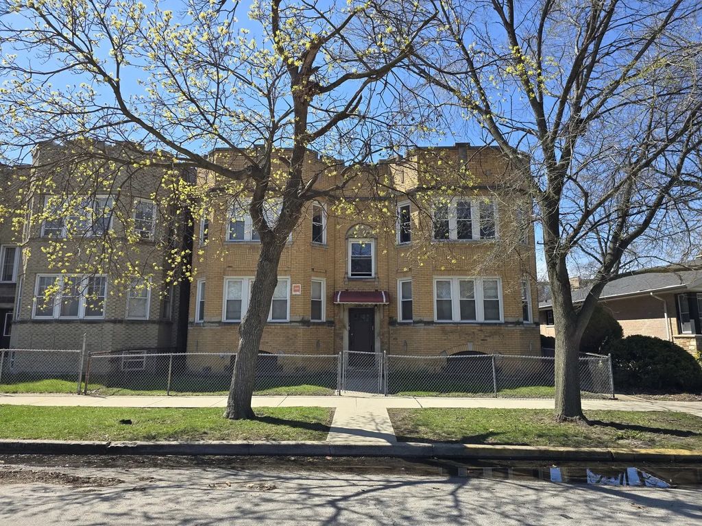 9130 S Throop Street, Chicago, 60620