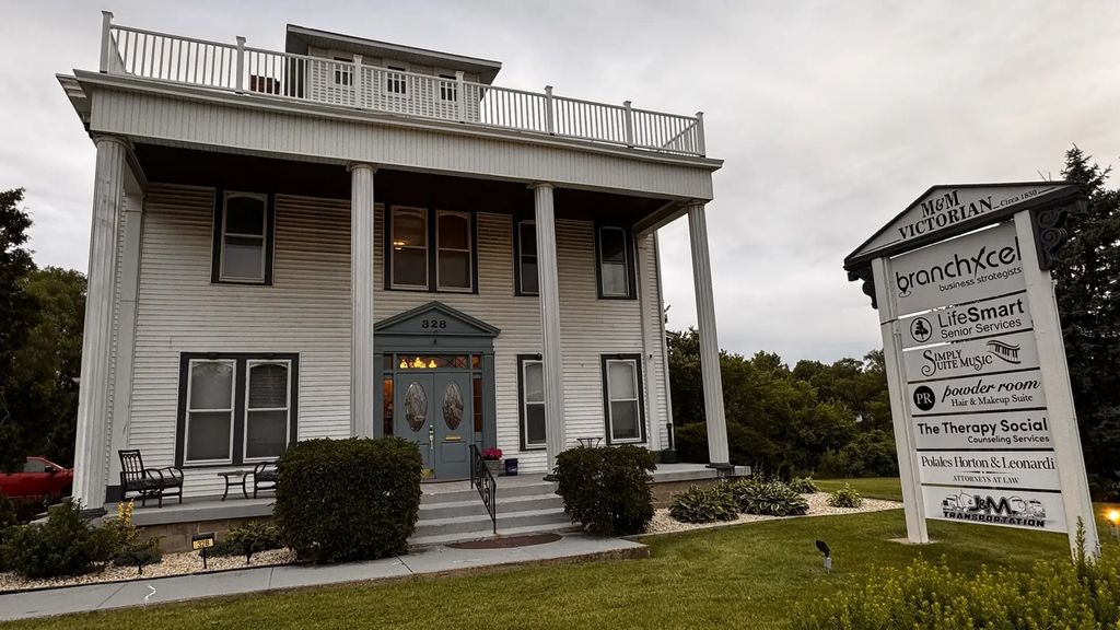 328 E Lincoln Highway 2a, New Lenox