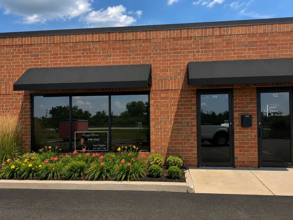 31632 N Ellis Drive 111, Volo