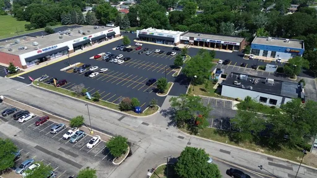 231 S Bolingbrook Drive 231b, Bolingbrook