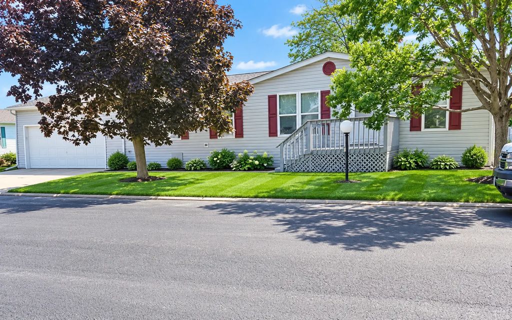 459 Meadowlark Circle, Sandwich