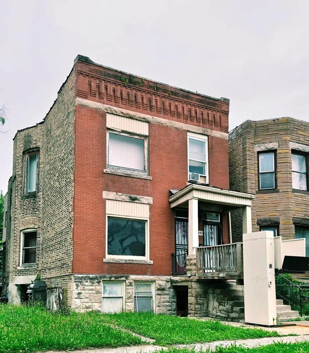 11932 S Eggleston Avenue, Chicago