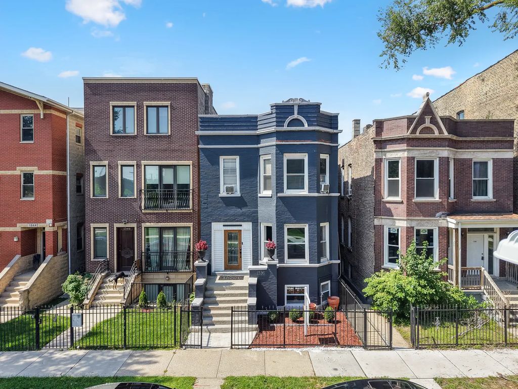 1338 S Washtenaw Avenue, Chicago