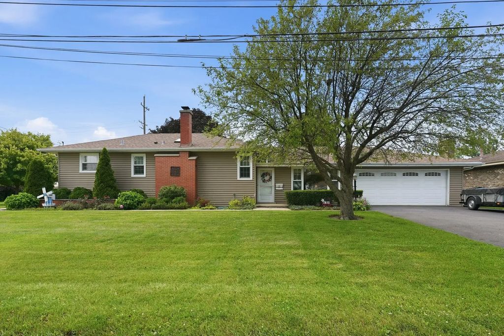 12640 S Tripp Avenue, Alsip