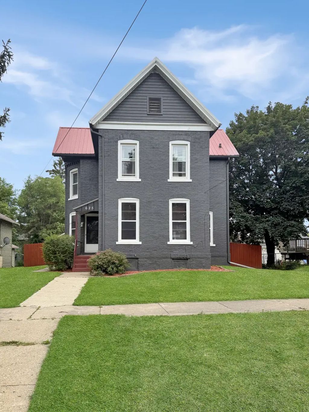 625 W Ringold Street, Freeport