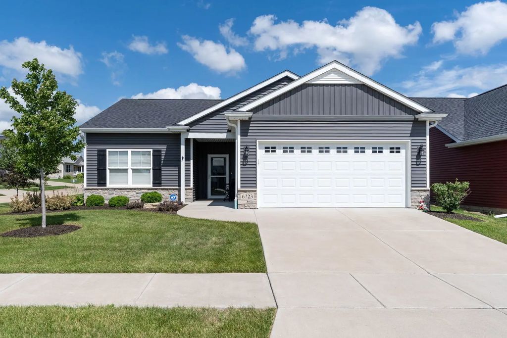 6323 College Avenue, Davenport