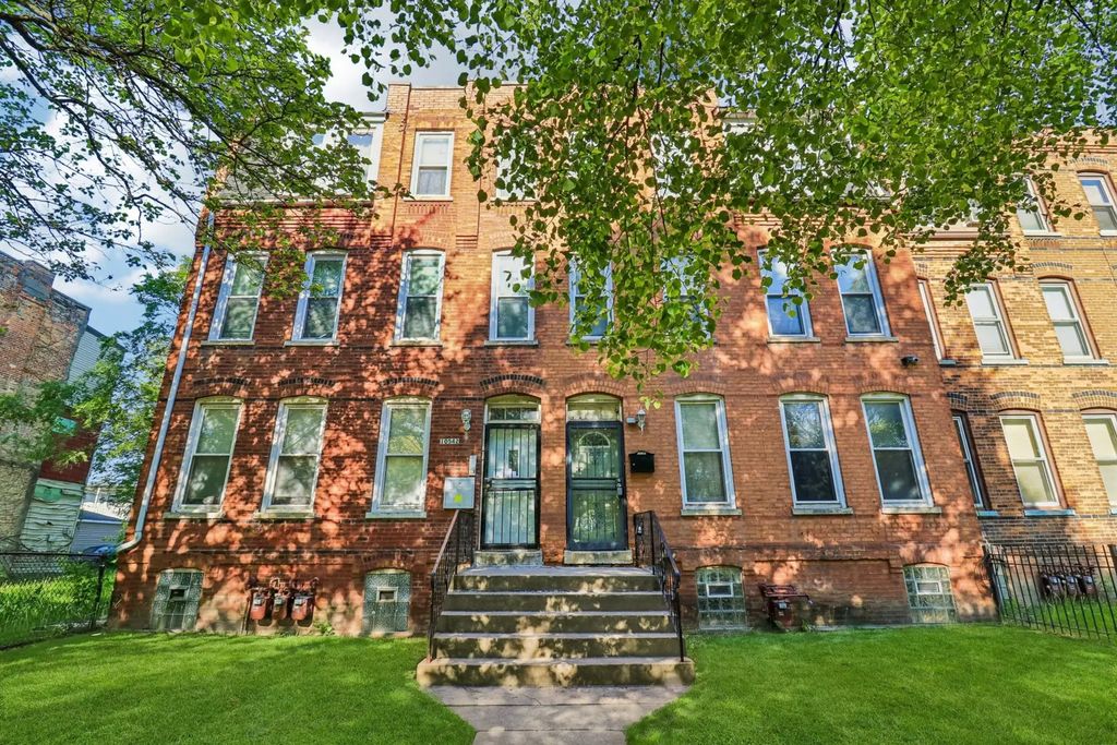 10540 S Maryland Avenue, Chicago, 60628