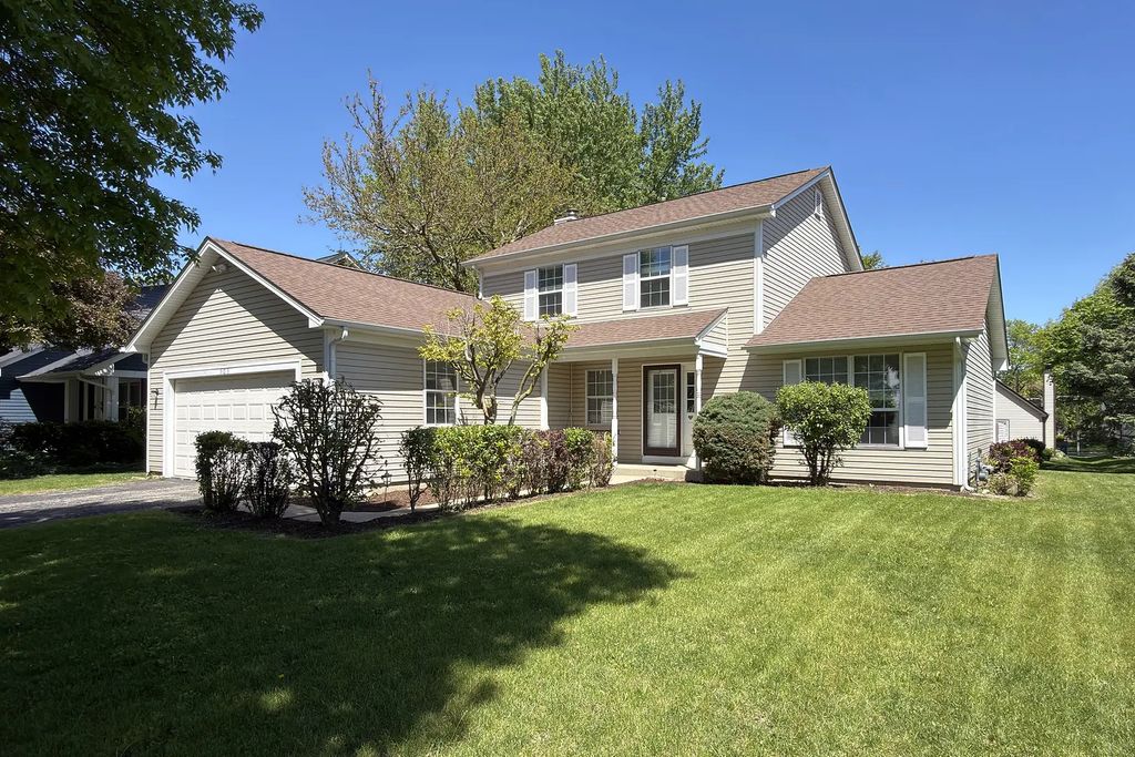 505 Tebay Place W, Schaumburg