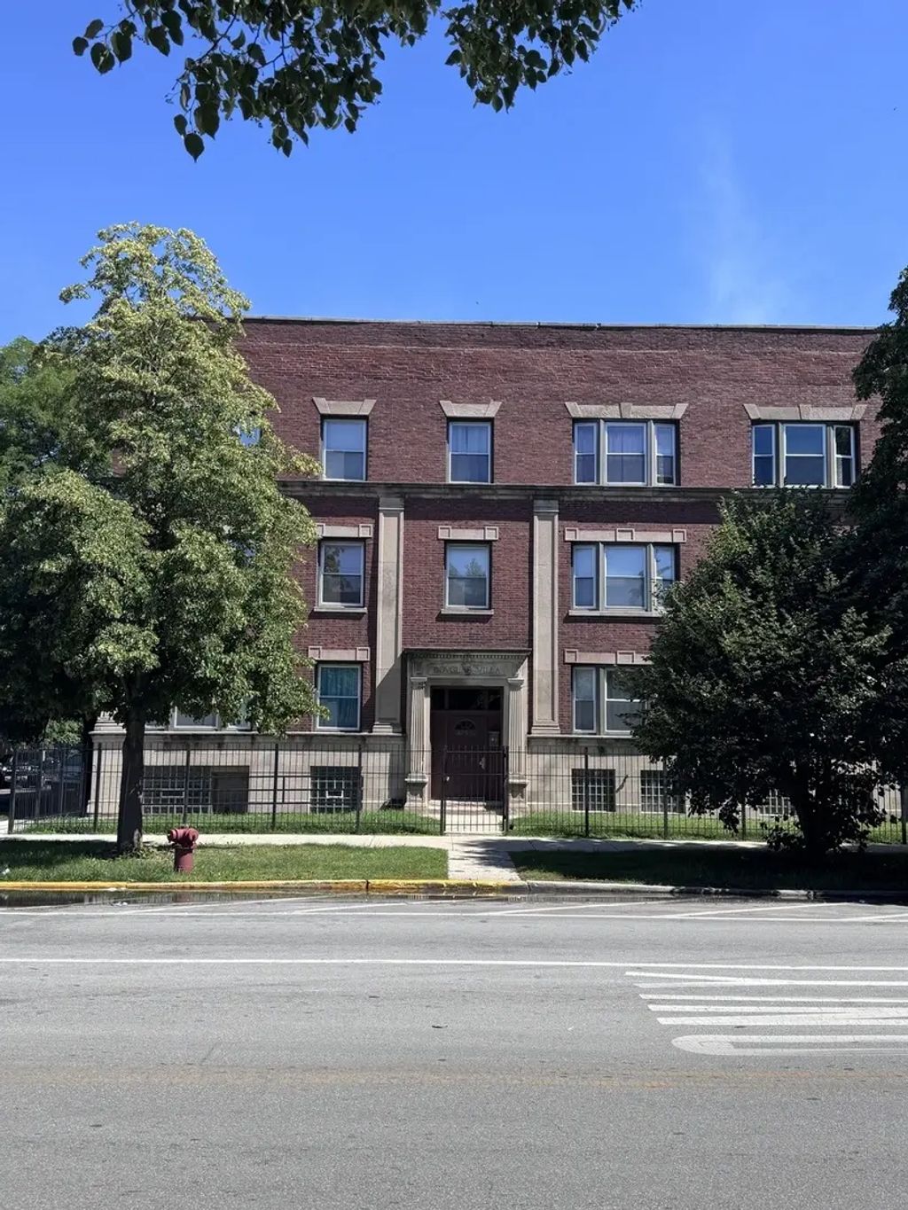 4358 W Washington Boulevard 204, Chicago