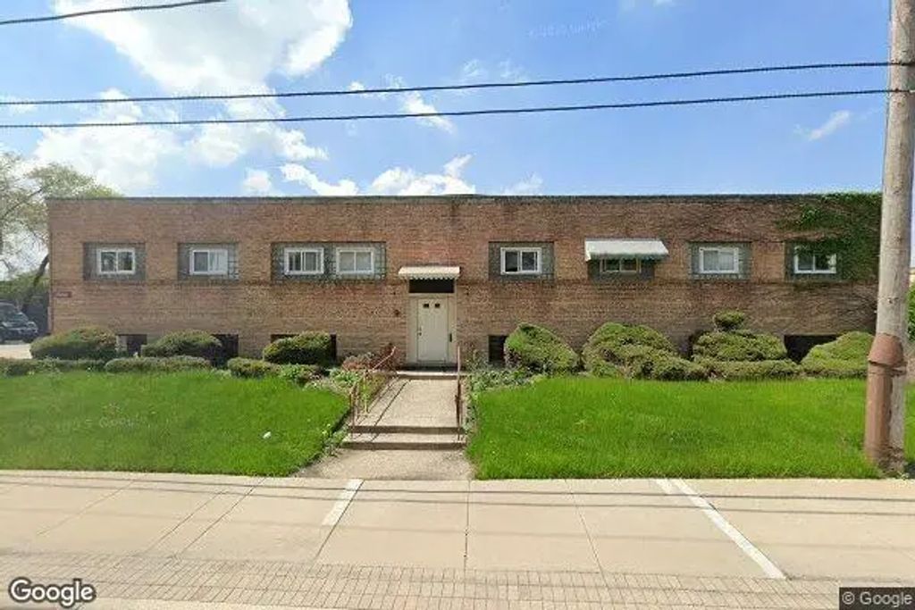 18240 Harwood Avenue, Homewood
