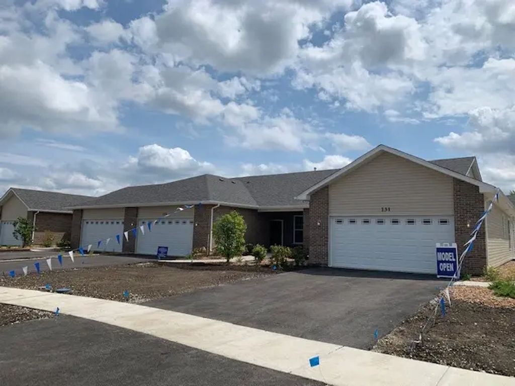 453 Ridge Lane, Bolingbrook