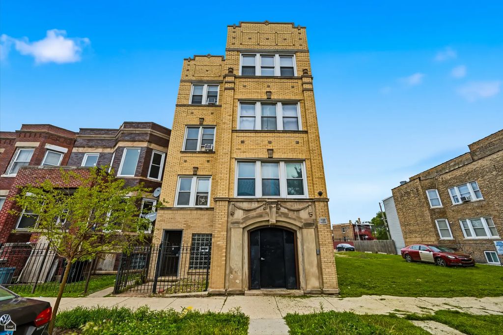 4520 W Jackson Boulevard, Chicago, 60624