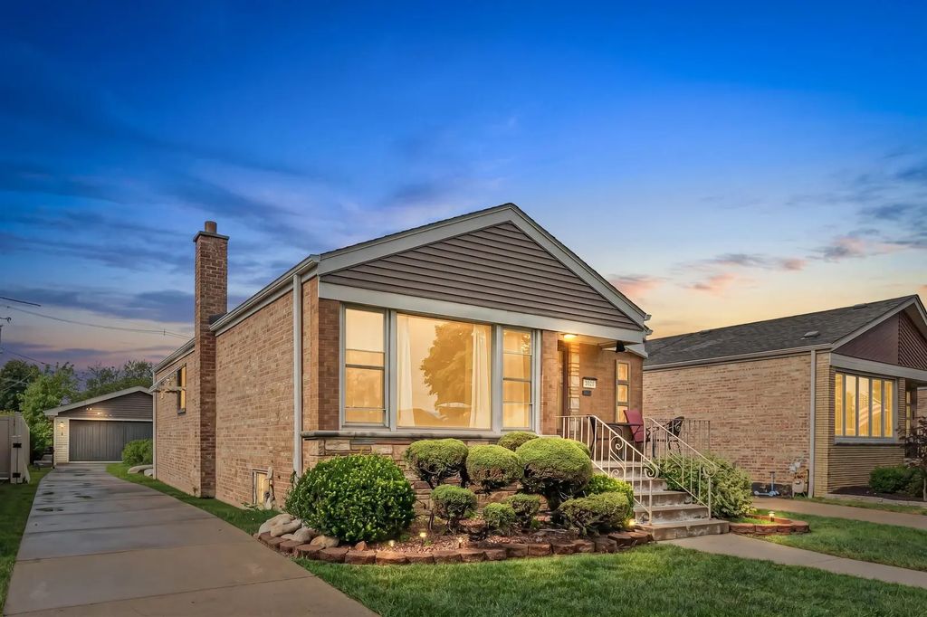 3826 W 109th Street, Chicago