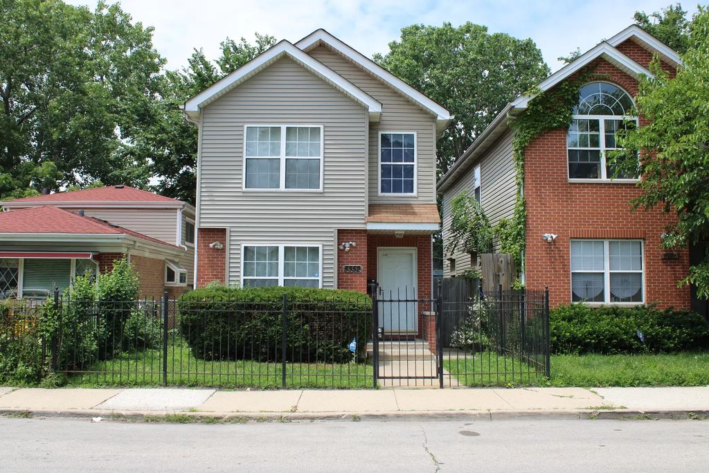 5352 S Shields Avenue, Chicago