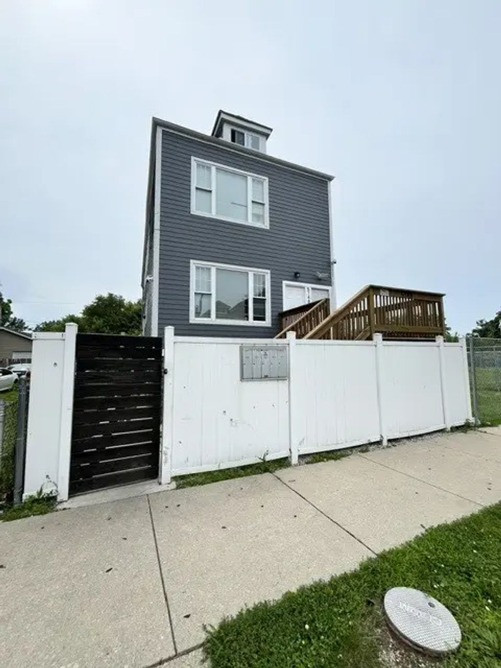 5148 S Wolcott Avenue, Chicago
