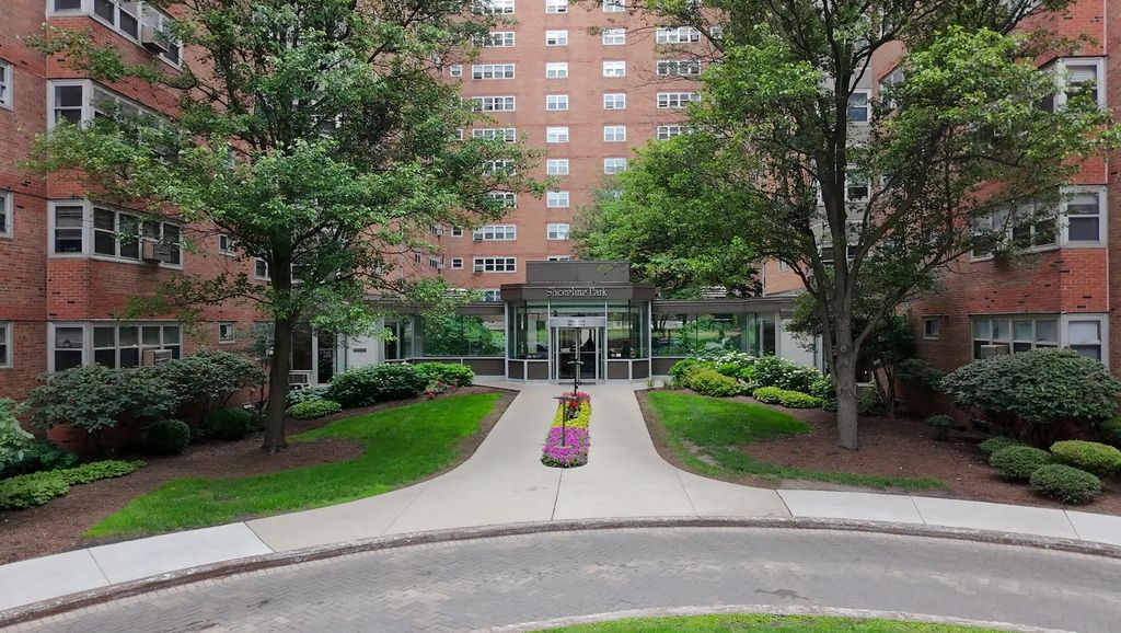 4980 N Marine Drive 1134, Chicago, 60640