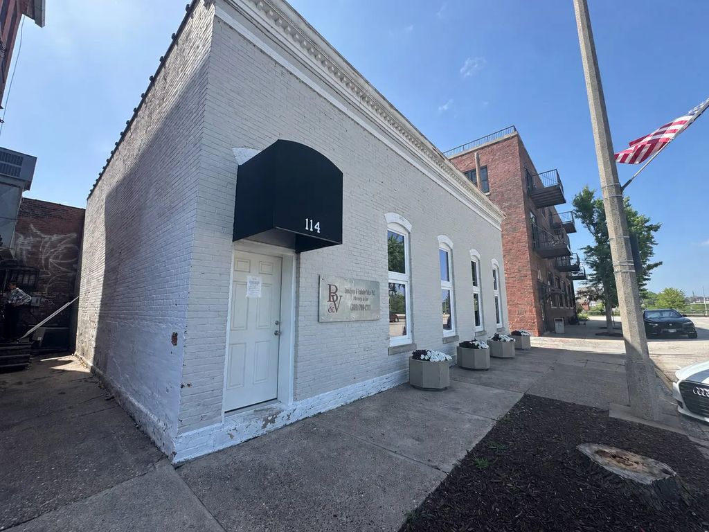 114 19th Street, Rock Island
