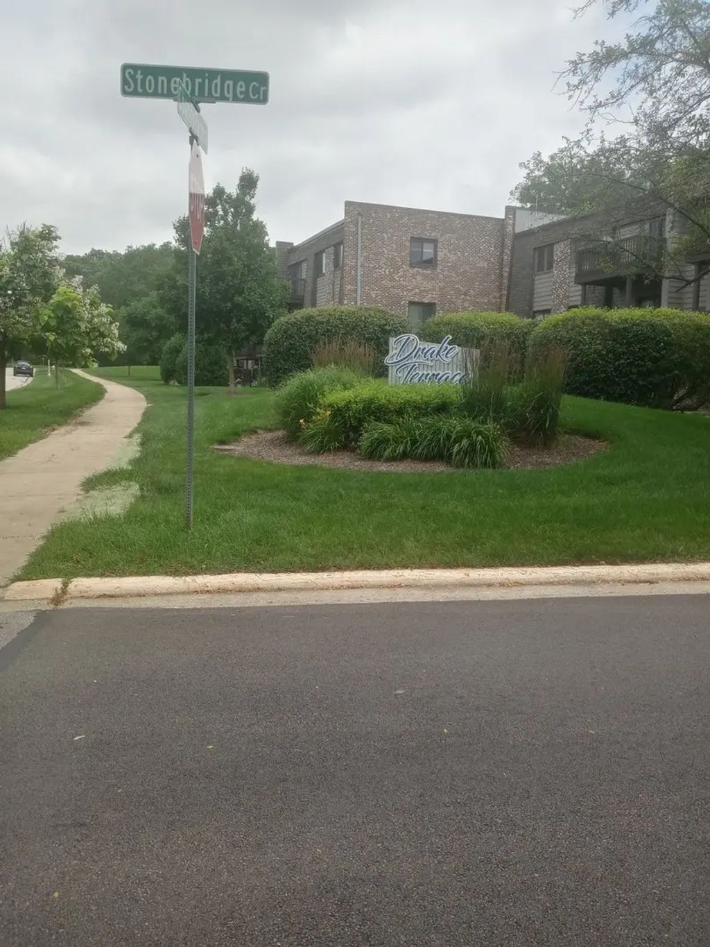 1480 Stonebridge Circle D-1, Wheaton