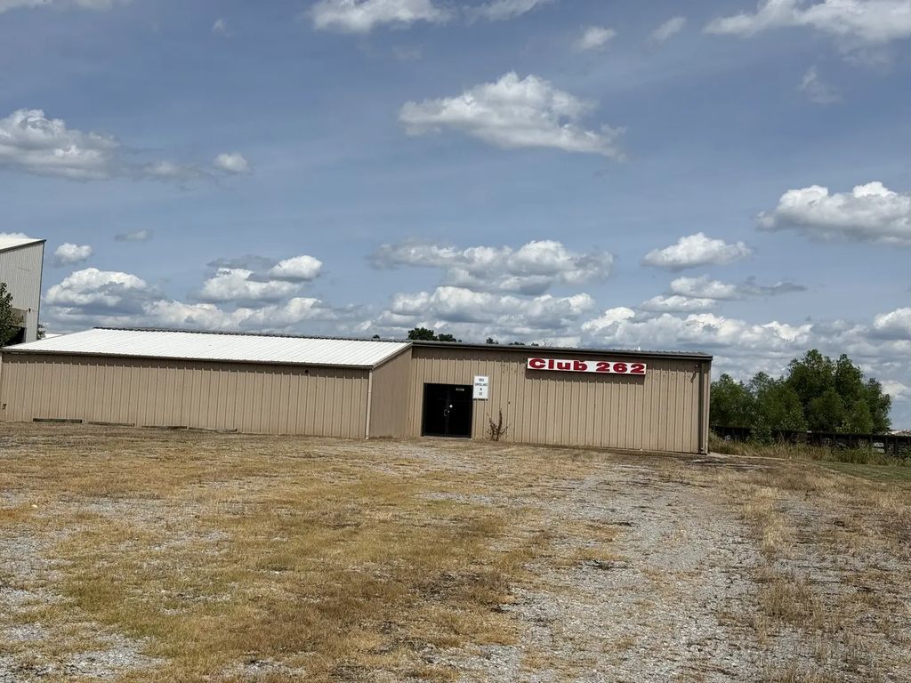 10006 Samuel Road, Carterville