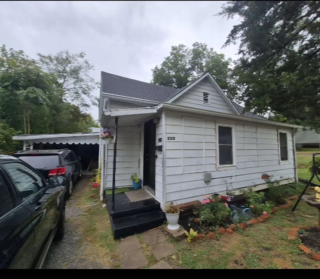 2313 Glenwood Avenue, Eldorado