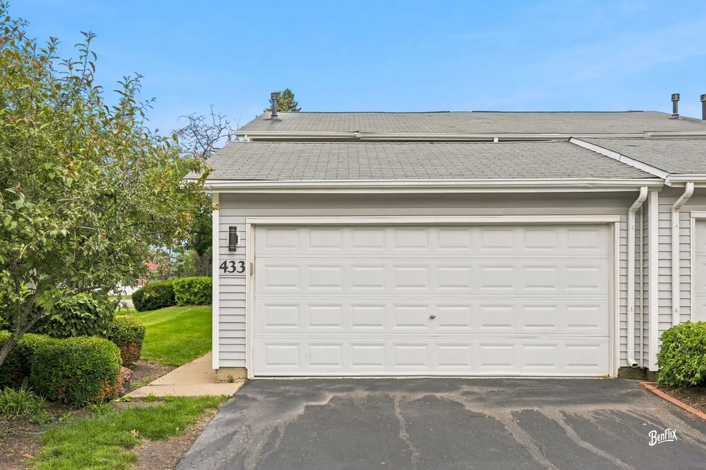 433 Dogwood Terrace, Buffalo Grove