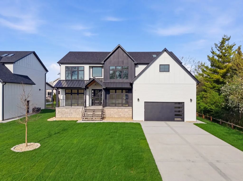 10226 S 81st Avenue, Palos Hills