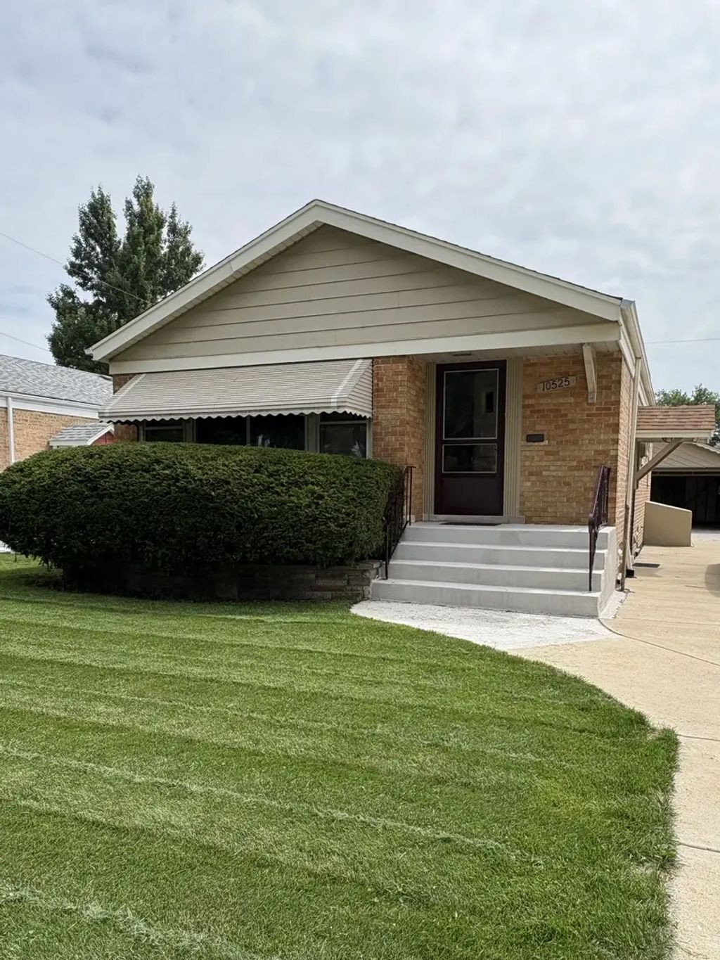 10525 S Millard Avenue, Chicago