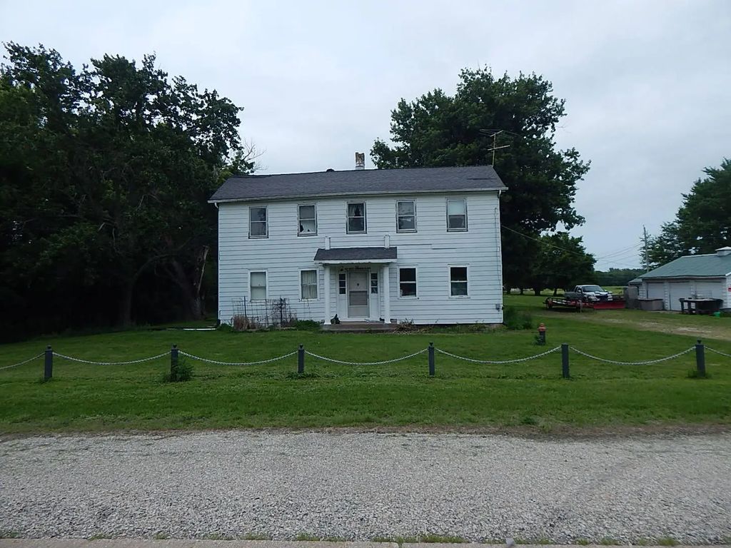 42 10th Street, Carbon Cliff