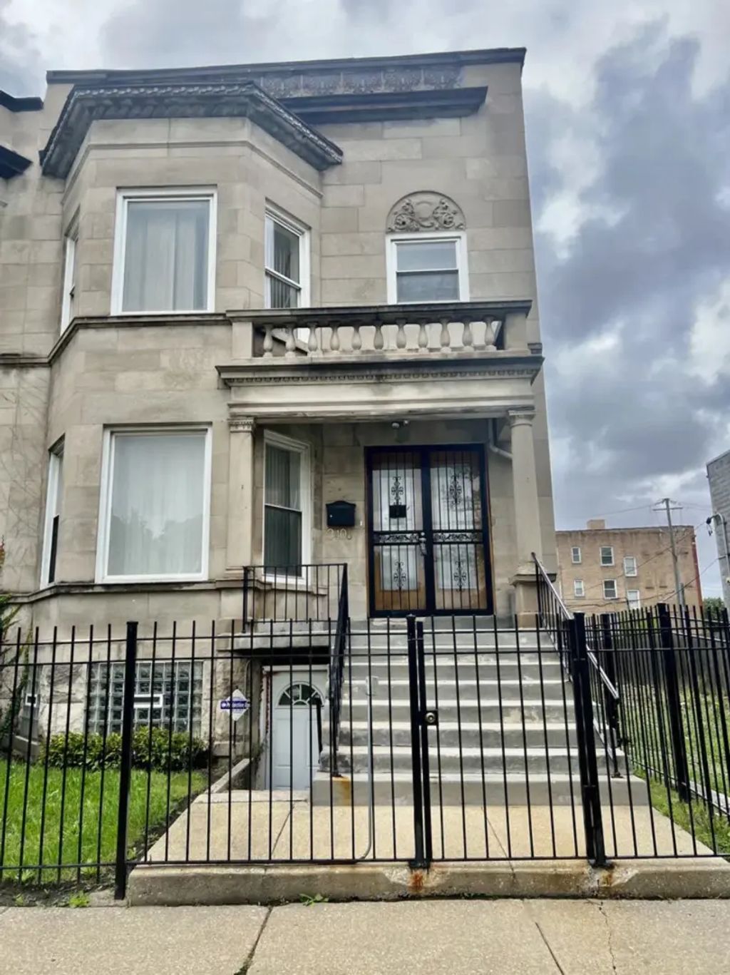 3408 W Monroe Street, Chicago, 60624