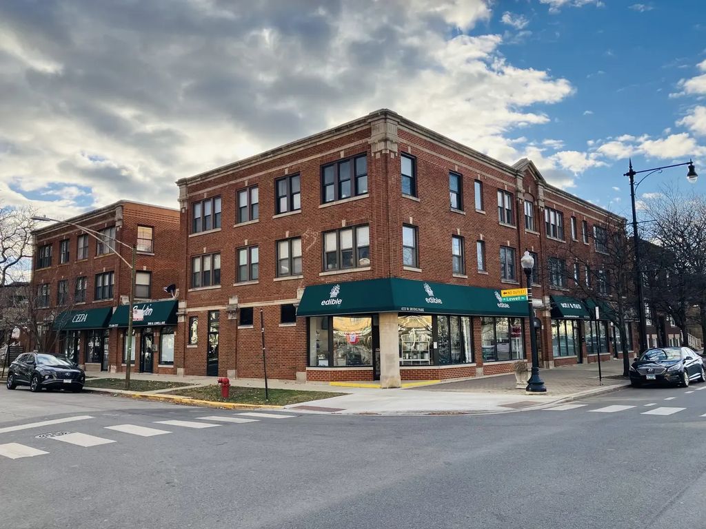 4335 W Irving Park Road, Chicago