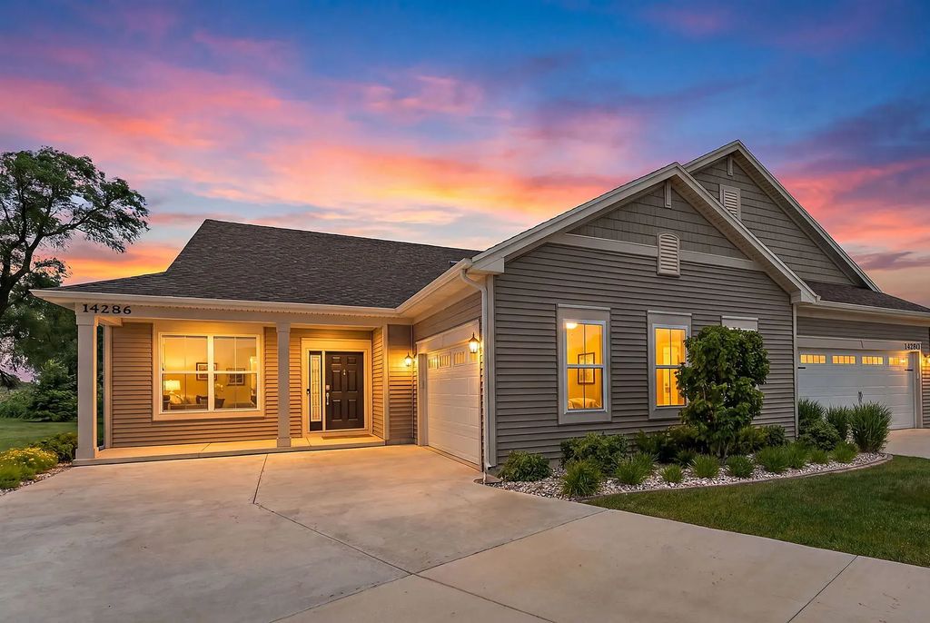 14286 Clover Avenue, Cedar Lake
